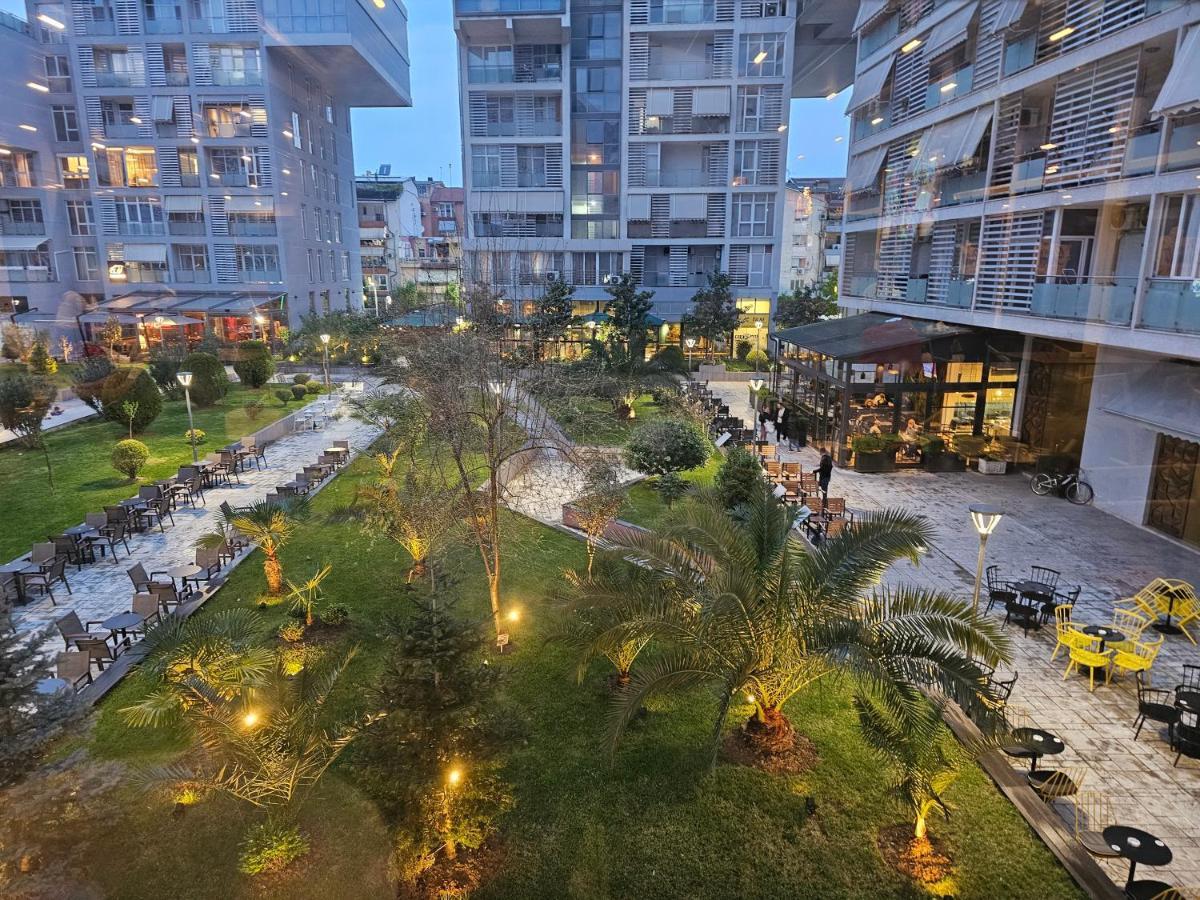 Pleasant Apartment With Free Dedicated Parking In Komuna E Parisit Тирана Екстериор снимка