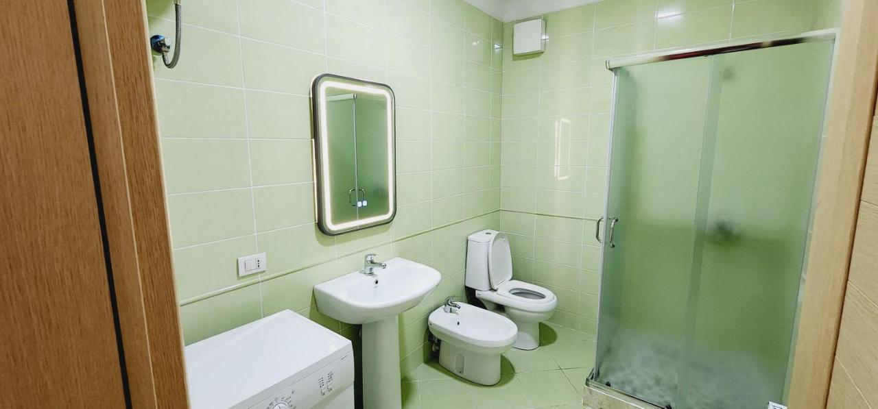 Pleasant Apartment With Free Dedicated Parking In Komuna E Parisit Тирана Екстериор снимка