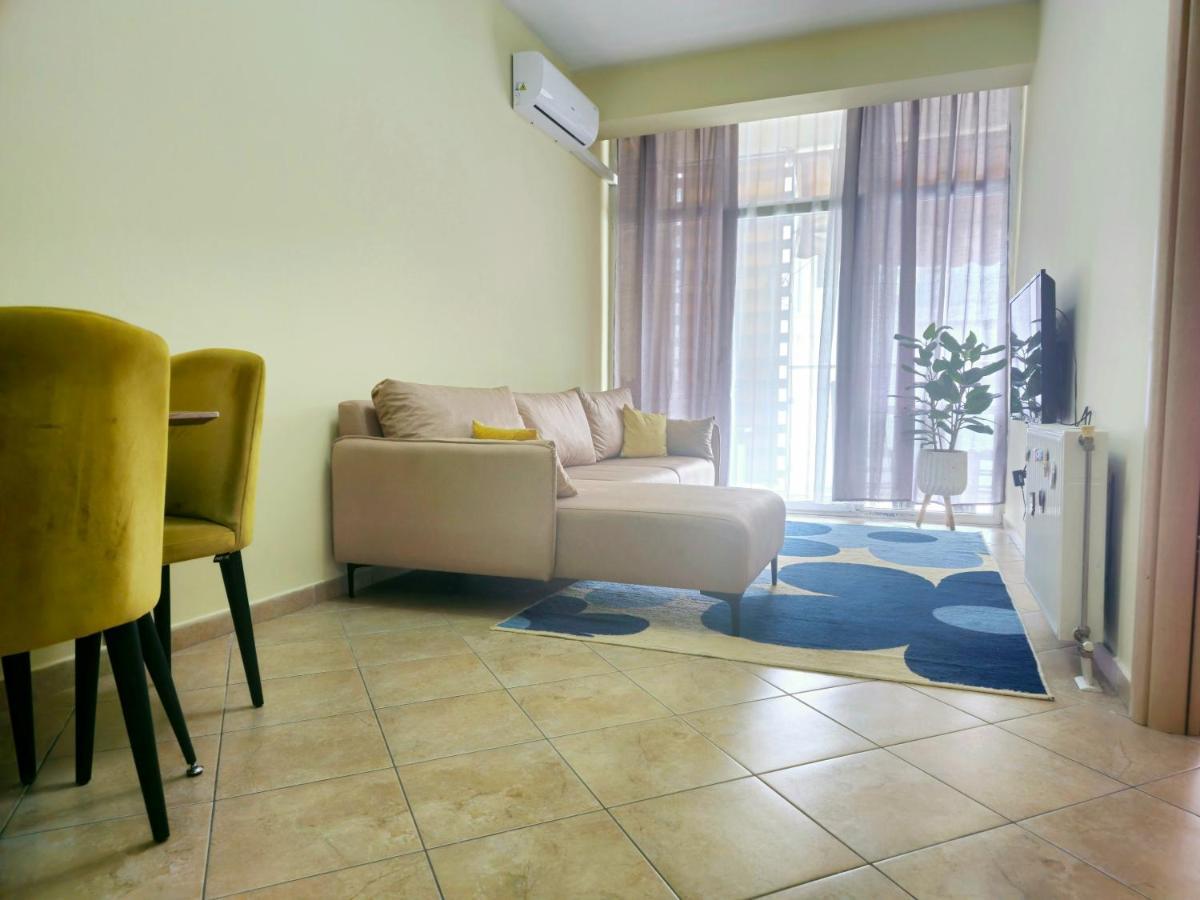 Pleasant Apartment With Free Dedicated Parking In Komuna E Parisit Тирана Екстериор снимка